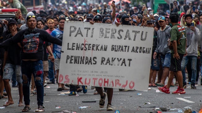 Aksi Tuntut Mundur Bupati Pati Viral di Medsos