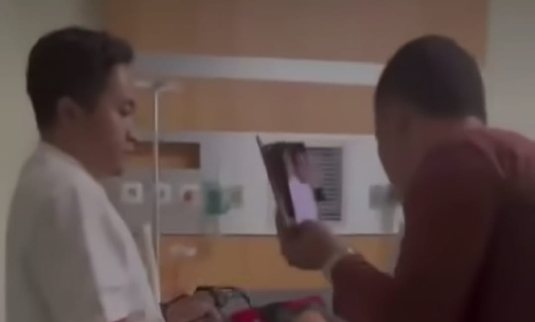 Keluarga Pasien Paksa Dokter Buka Masker: Video Viral yang Menghebohkan